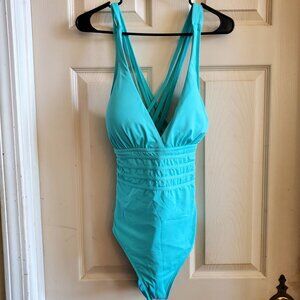 NWT La Blanca sz 16 bathing suit. Aqua Slimming one-piece Swimwear. Support bra.